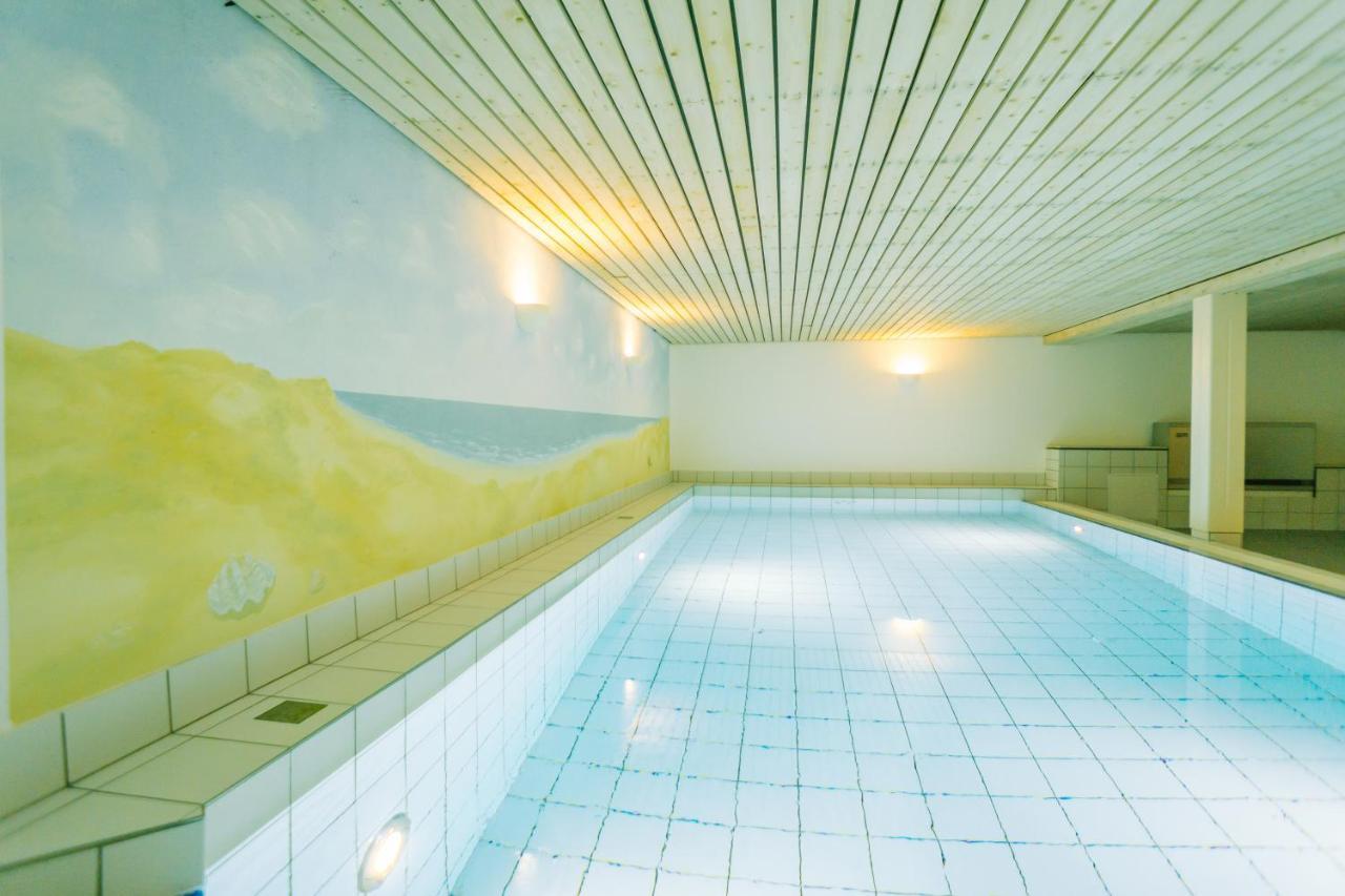 Gemuetliche Wohnung Unter Reet Mit Pool Und Sauna In Keitum Buitenkant foto