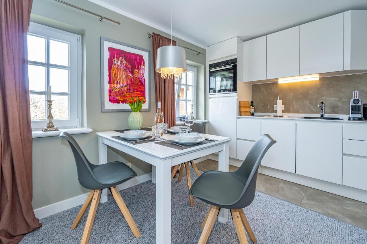 Gemuetliche Wohnung Unter Reet Mit Pool Und Sauna In Keitum Buitenkant foto